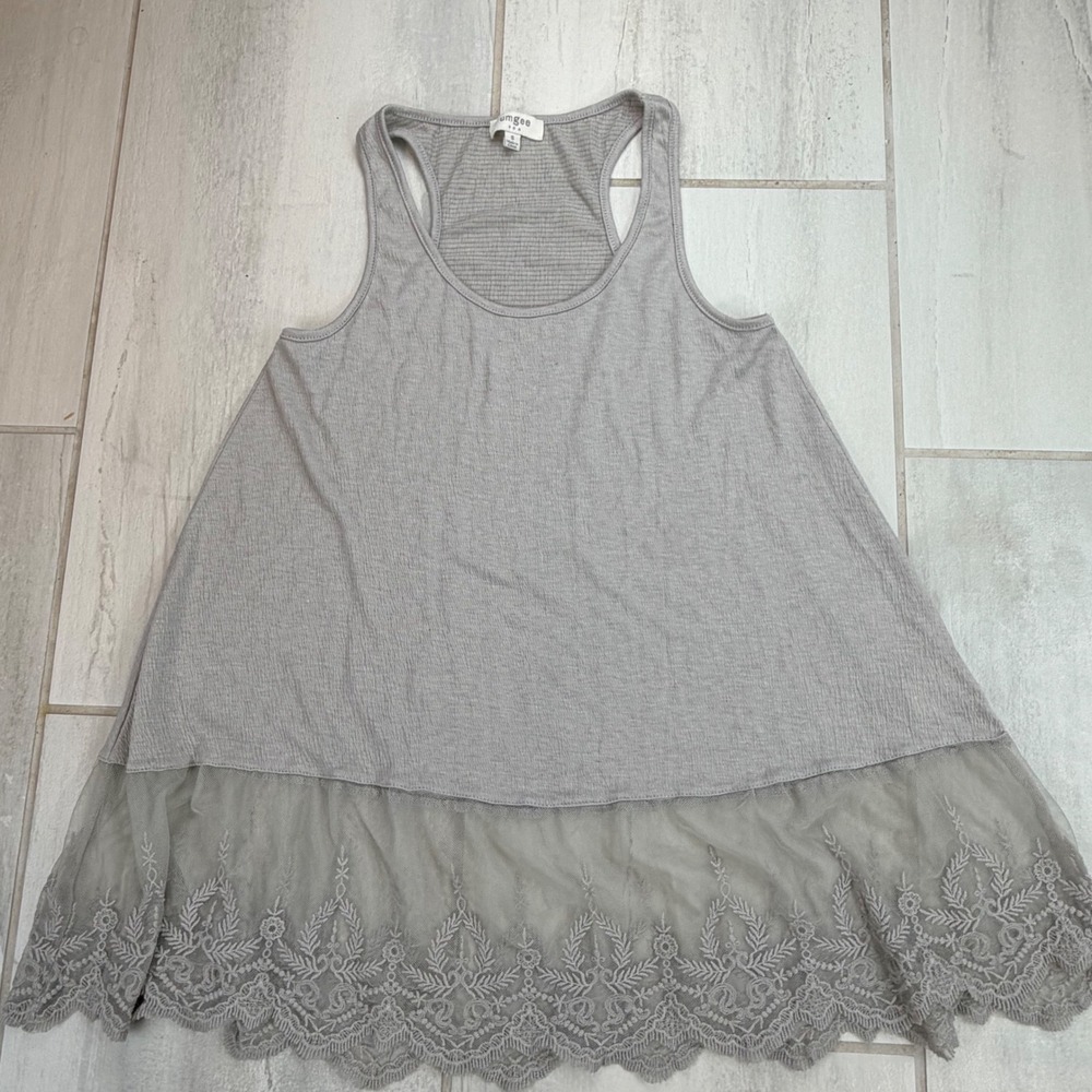 Umgee Gray Racerback Tank Top Sheer Embroidered Lace Trim Hem B5527 Small
